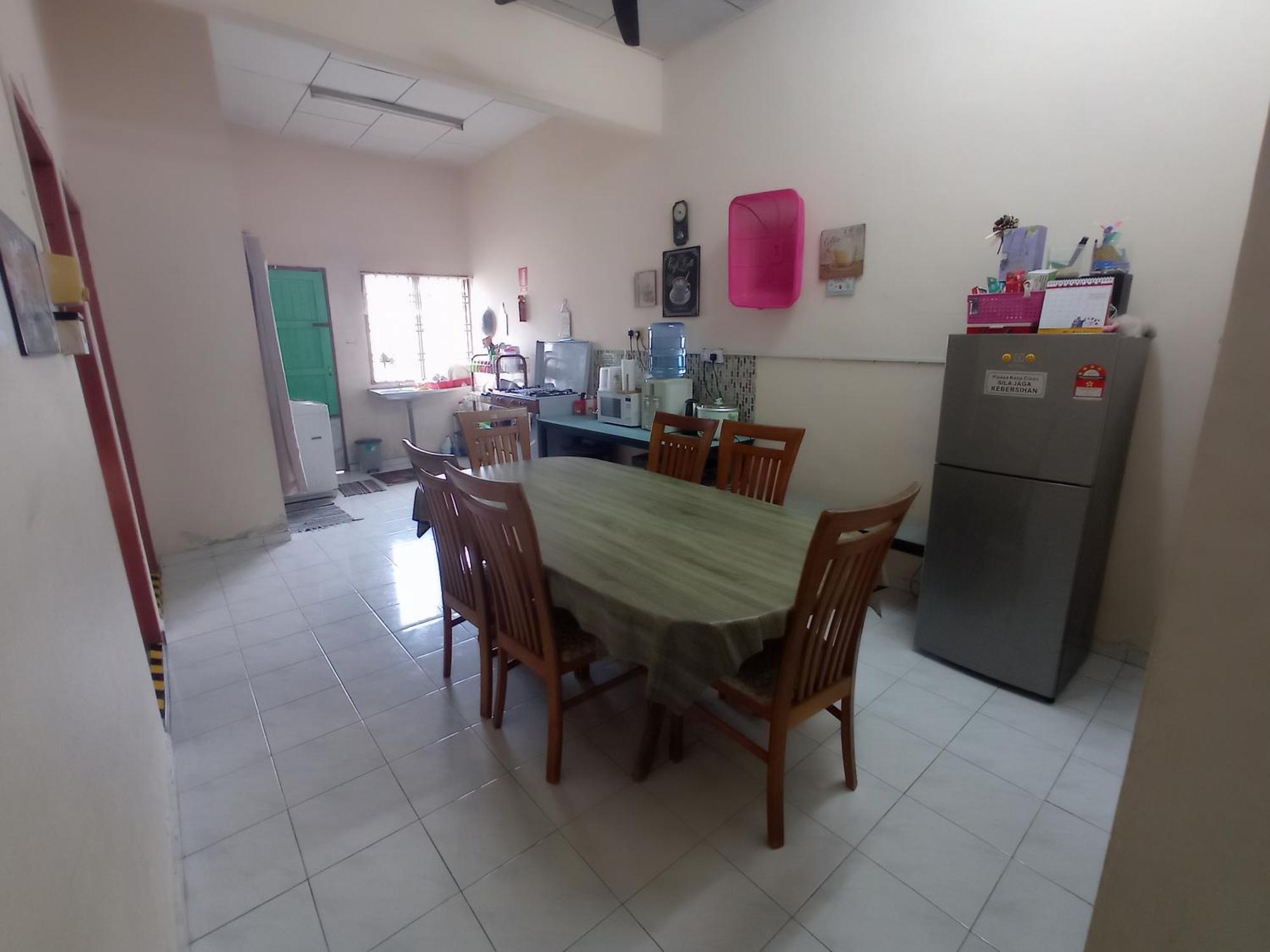 Homestay Melewar Parit Raja Esterno foto