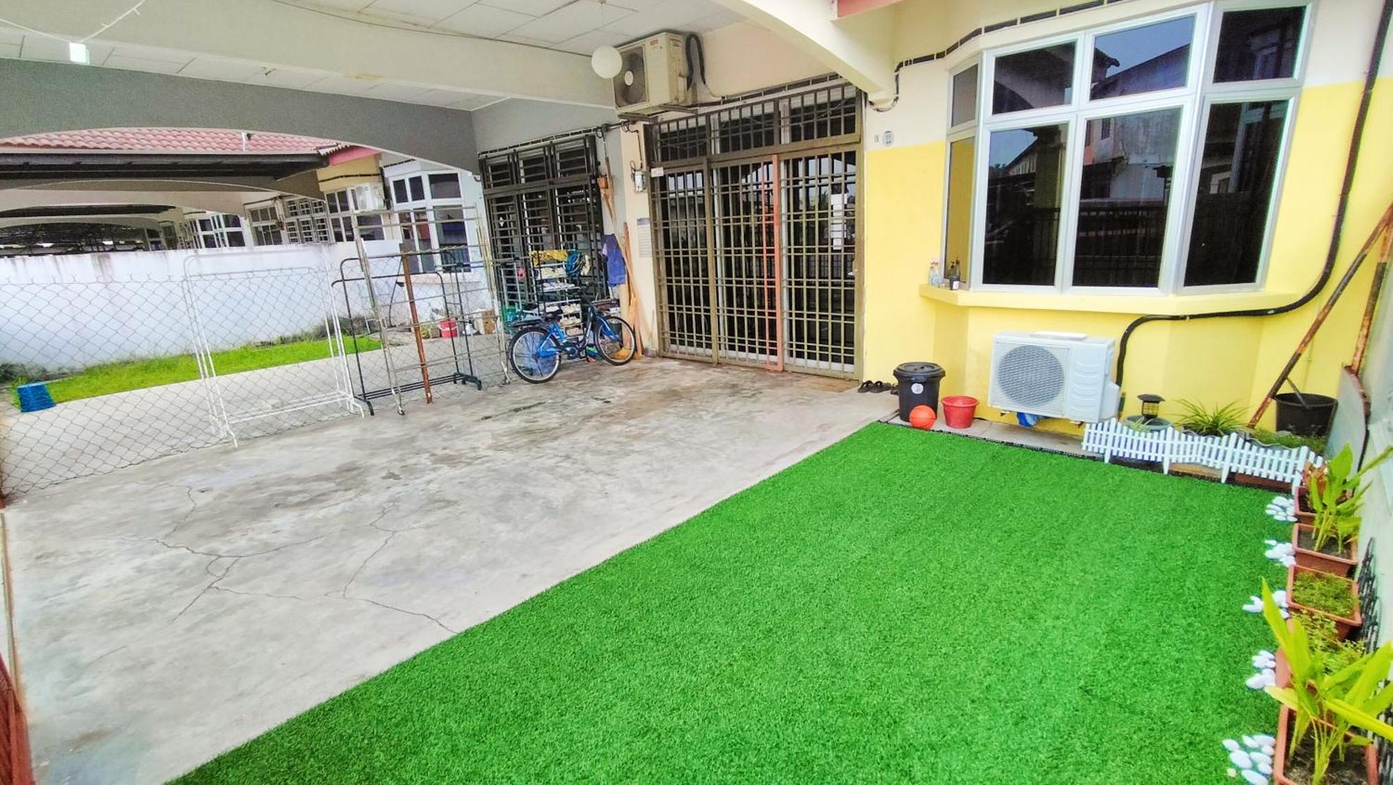Homestay Melewar Parit Raja Esterno foto